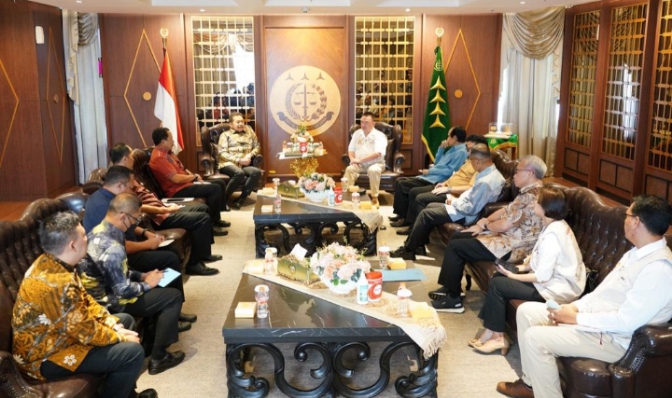 Eka Cipta Foundation Bersama rombongan Silaturahmi Dengan Jaksa Agung