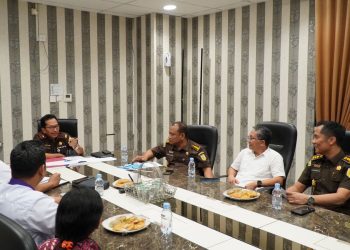 Wakajati Riau Menerima Audiensi Pengurus DPW Majlis Umat Kristen Indonesia Provinsi Riau 
