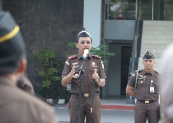 Kepala Kejaksaan Tinggi Riau Pembina Apel Kerja Pagi 