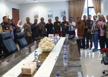 Kepala Kejaksaan Tinggi Riau Menerima Audiensi Dari Ikatan Keluarga Batak