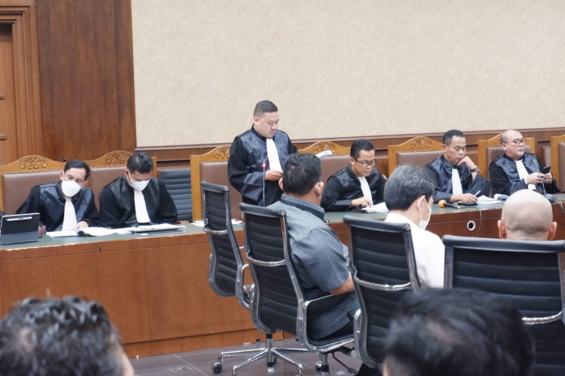 Dakwaan terhadap Para Terdakwa dalam Perkara Satelit Slot Orbit 123° BT