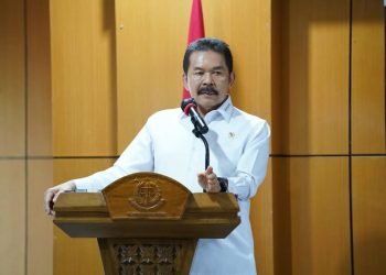 Jaksa Agung Terima Penghargaan  Kategori “Best Institutional Leaders” Dari OMG