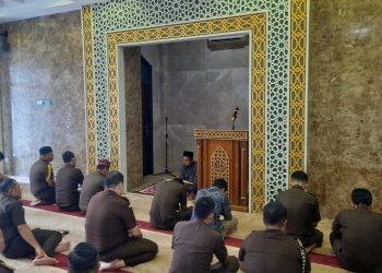 Tausiyah Ba’da Dzhuhur di Kejati Riau di Sampaikan Oleh Ustadz Chairul Ihkwan