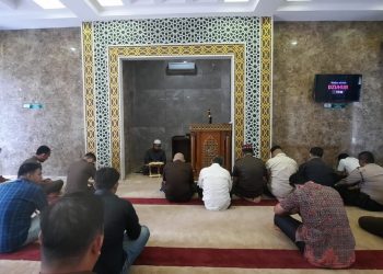 Tausiyah Ba’da Dzuhur di Kejati Riau di sampaikan Oleh Ustadz Chairul Ihkwan