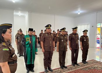 Kajari Yuliarni Appy Pimpin Sertijab Kasi Pidsus dan Kasi Intel Kejari Rohil