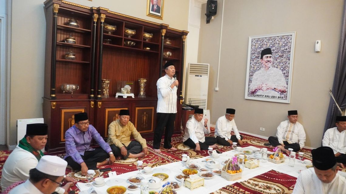 Sambut Bulan Suci Ramadhan, Wakajati Riau Hadiri Doa Bersama Gubernur