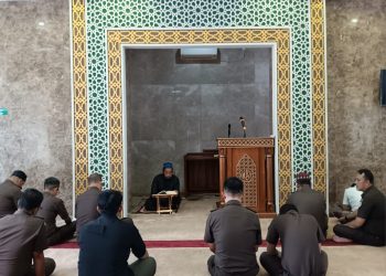 Tausiyah Ba’da Dzuhur di Kejati Riau di Sampaikan oleh Ustadz Chairul Ikhwan 