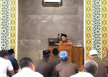 Ustadz DR H Saidul Amin Sampaikan Tausiyah Qobla Dzhuhur di Kejati Riau 