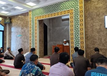 Tausiyah Qobla Dzuhur Kejati Riau di Sampaikan oleh Ustadz H Syamsurizal