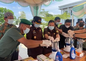 Kejari Rokan Hilir Lakukan Pemusnahan Barang Bukti Dari 73 Perkara 