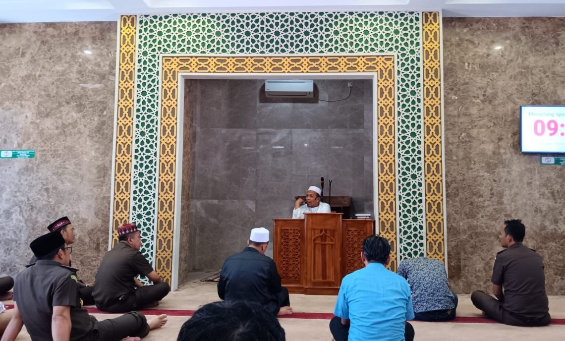 Tausiyah Qobla Dzuhur, Ust Dr Syafrinaldi Jelaskan Makna Ibadah Puasa 