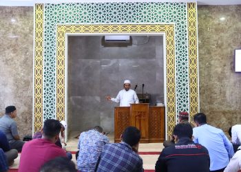 Tausiyah Qobla Dzuhur di Kejati Riau di Isi Oleh Ustadz H Syamsurizal