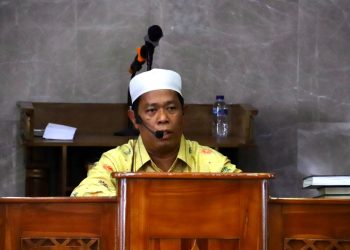 Ustadz DR M Fahri MA Tausiyah Qobla Dzuhur di Masjid Al- Mizan Kejati Riau 