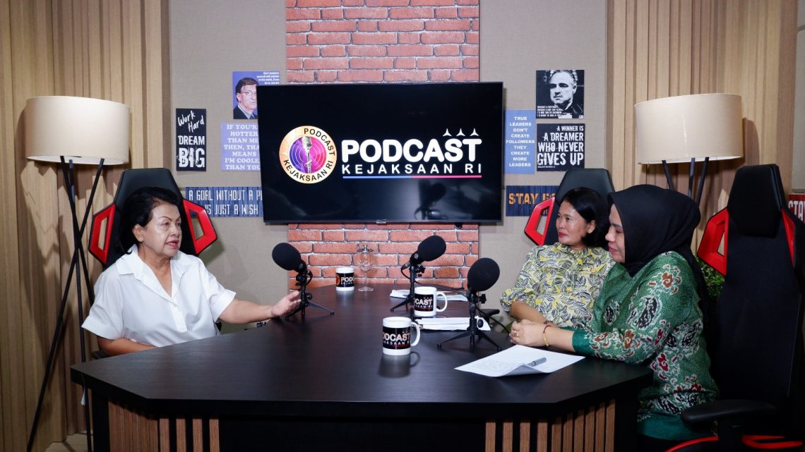 Ny Sruning Burhanudin Blak- blakan Buka Rahasia Menjadi Wanita Sukses