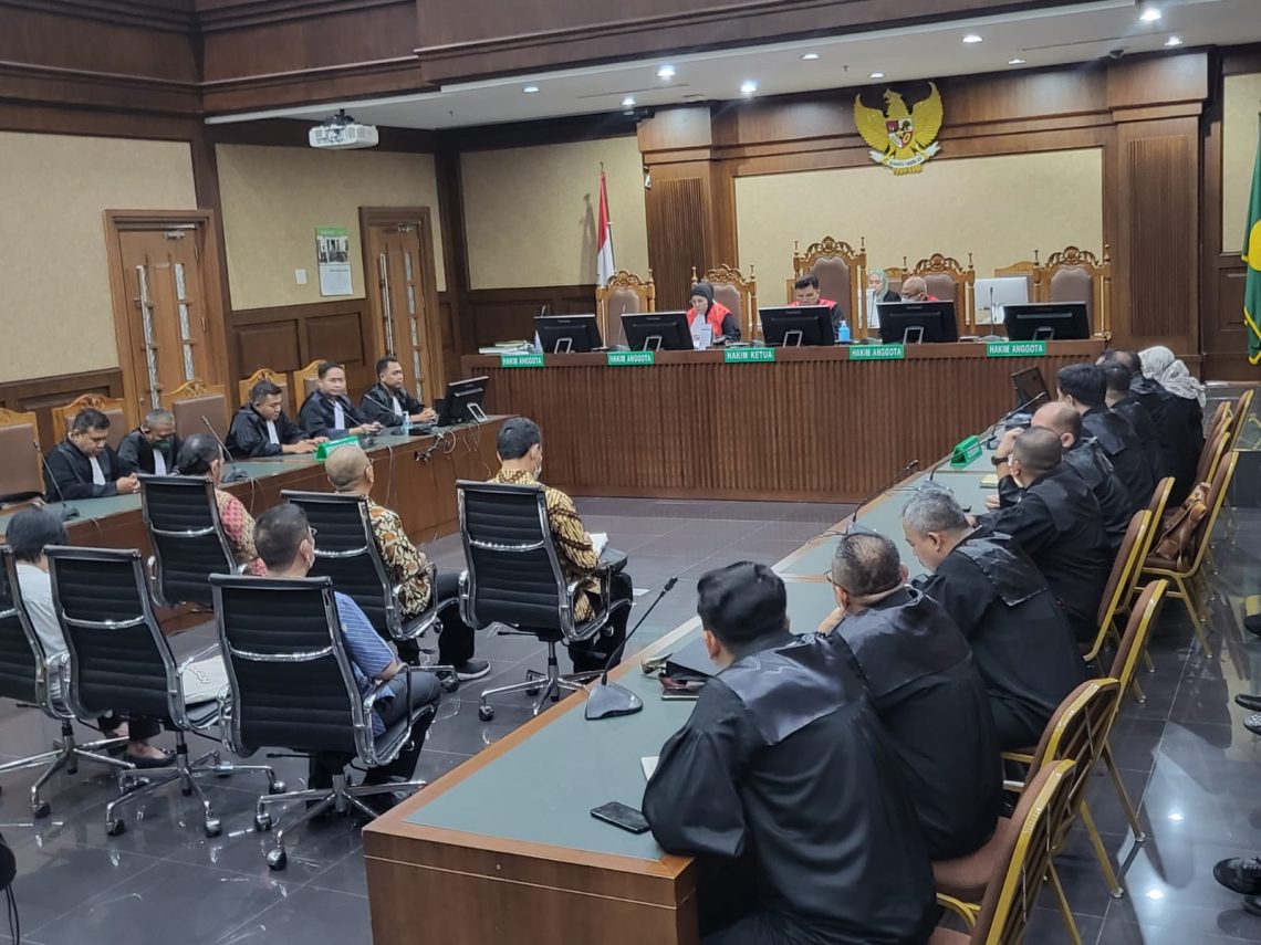 Putusan Sela Para Terdakwa Perkara PT Adhi Persada Realti Dibaca Hakim