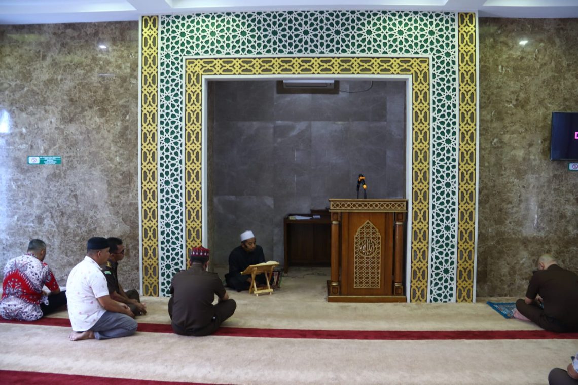 Dua Perkara Jika Seorang Muslim Memperhatikannya Niscaya Masuk Surga