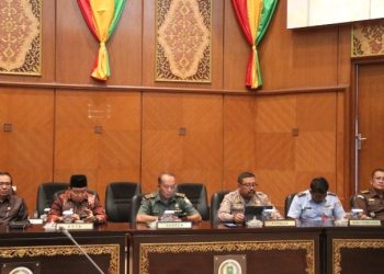 Kasi A Bidang Intelijen Kejati Riau Hadiri Rapat Paripurna DPRD Provinsi 