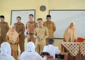 Pantau UAS di SMPN 1 Bangko, Bupati Rohil Berikan Motivasi Kepada Siswa