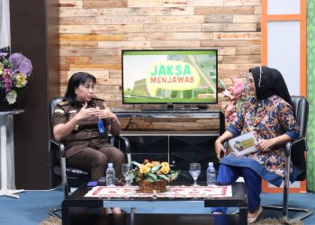 Aswas Kejati Riau Narasumber Program Jaksa Menjawab di Riau TV