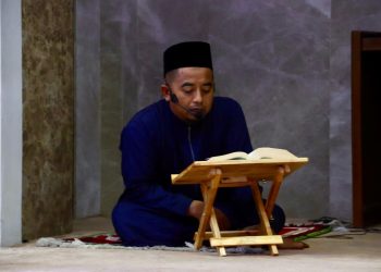 Ustad Chairul Ichwan Sampaikan Hadist ke Pegawai Kejati Riau