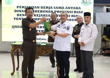 Kejati Riau Bersama Dinas Perkebunan Tandatangani Kesepakatan 