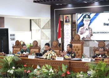 Kajati Dr. Supardi dan Ketua IAD Wilayah Riau Kunker ke Kejari Pekanbaru 