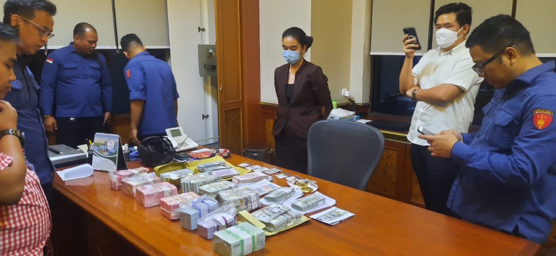 Tiga Kantor Perusahaan Ekspor CPO Digeledah dan Asetnya Disita Kejagung 