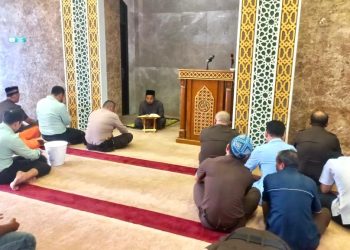 Orang yang Membaca Al-Qur’an serta Mengamalkan Akan Tinggi Derajatnya
