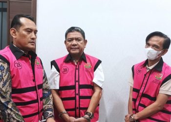 Tindak lanjut Penyidikan Tipikor DOK Kab. Kaur, BS, RNS, dan AH Diamankan 