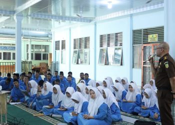 Kejati Riau Jalankan Program Jaksa Masuk Sekolah (JMS) di Man 1 Bengkalis