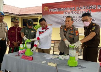 Kasubsi Penuntutan Pidum Kejari Rohil Saksikan Pemusnahan BB Narkotika Sabu 816,43 gram
