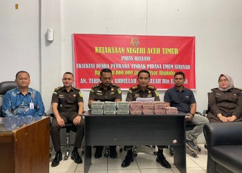 Kejari Aceh Timur Terima Denda Rp1 Miliyar Terpidana Abdullah Bin Zakaria 