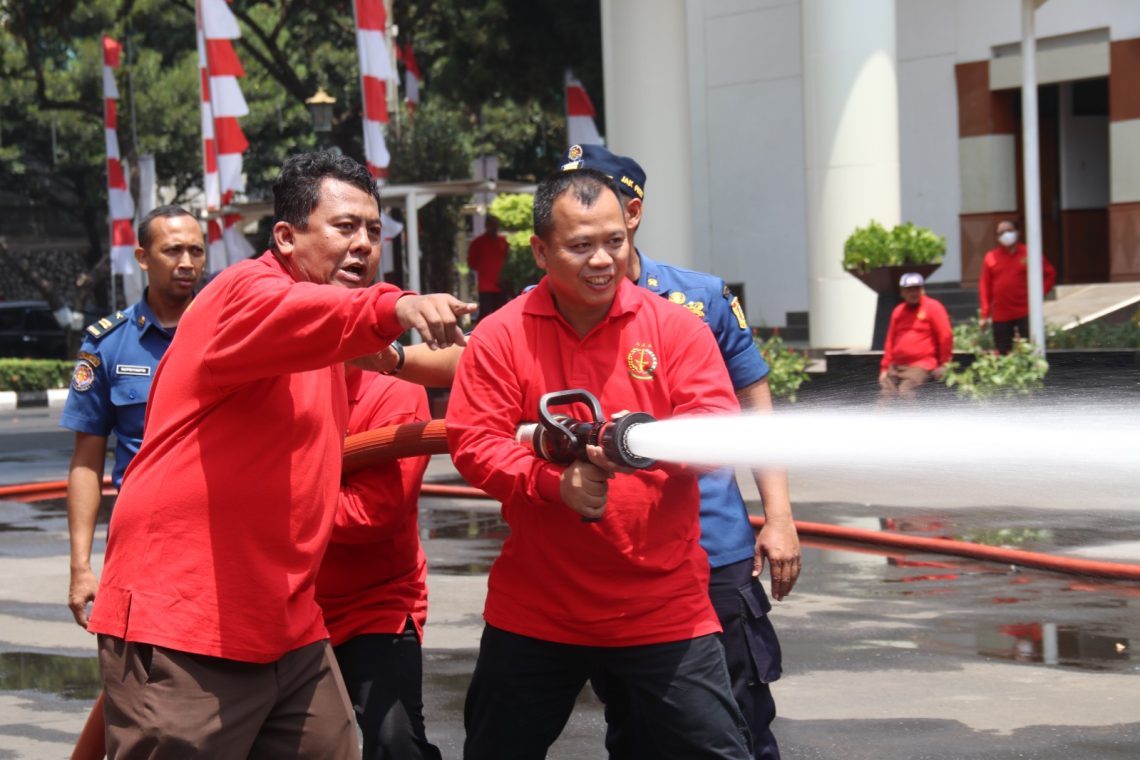 Pelatihan Gabungan Penanggulangan Bahaya Kebakaran di Lingkungan Kejagung