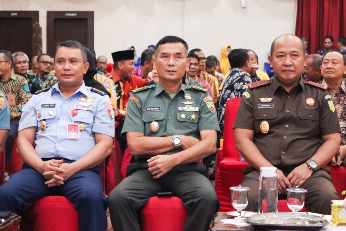 Penyederhanaan Proses layanan kepegawaian, Wakajati Riau Hadiri Pengarahan Menpan RB