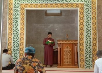 Tausiyah Ba’da Dzuhur di Kejati Riau Bahas tentang Hukum Pinjam dan Hutang