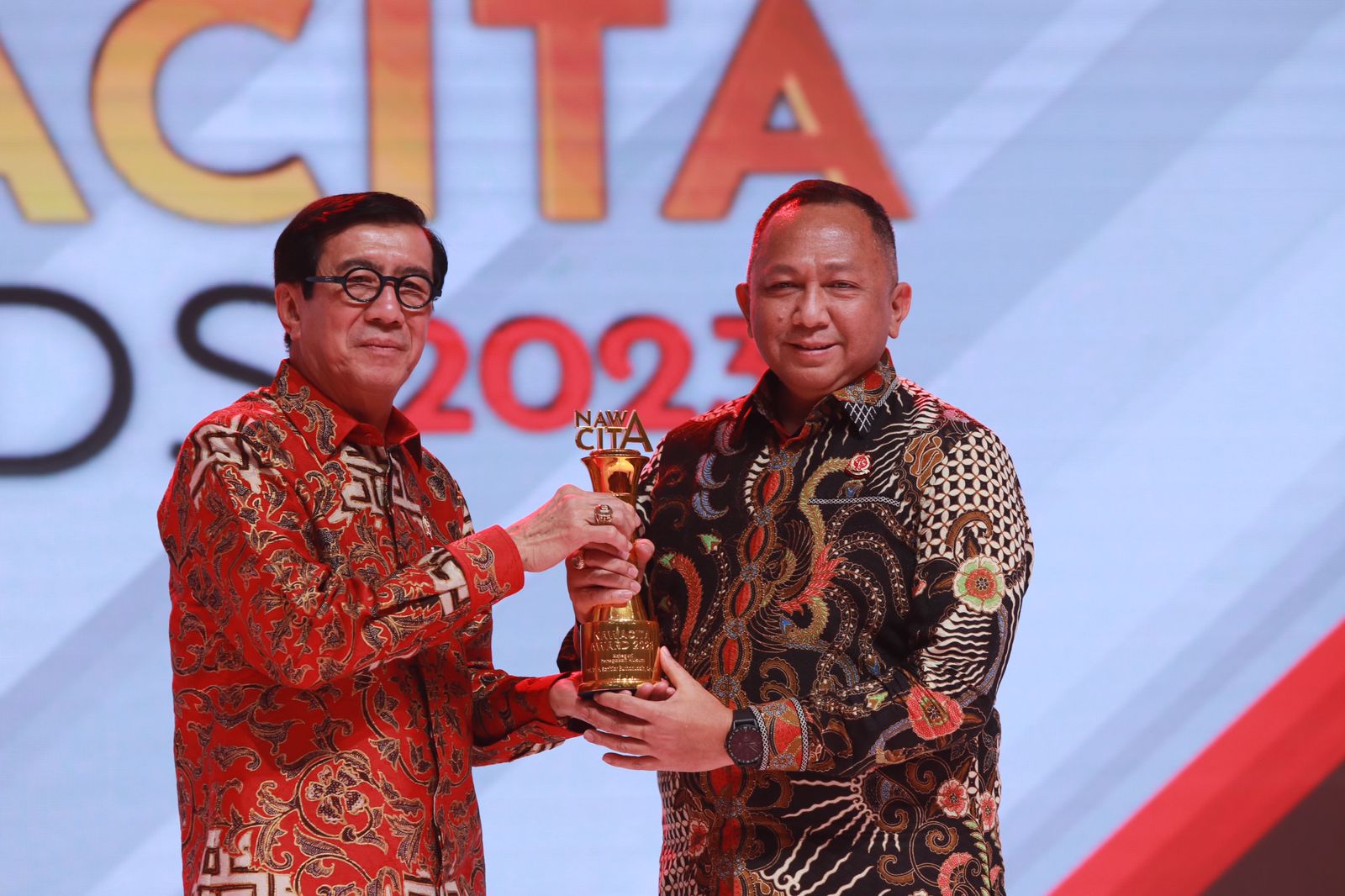 Jaksa Agung St Burhanudin Raih Penghargaan Nawacita Award