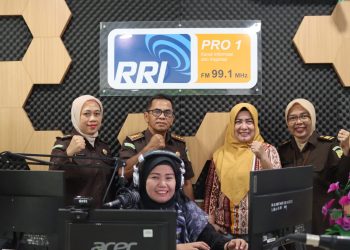 Jaksa Fungsional Bidang Intelijen Kejati Riau Menjadi Narasumber Dialog Interaktif