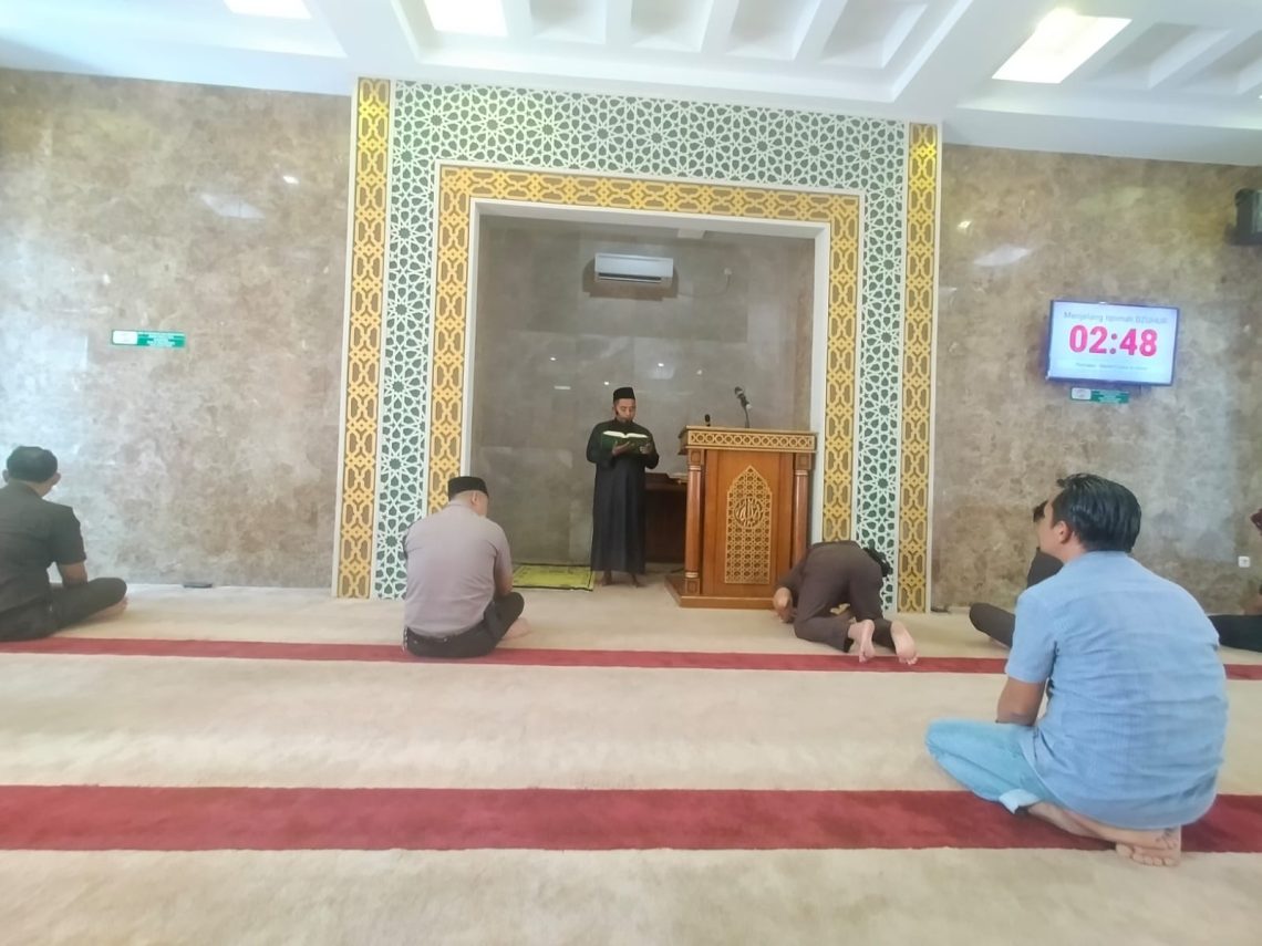 Ustadz Chairul Ichwan dalam Tausiyah Qobliyah Dzuhur Bahas tentang Wakaf