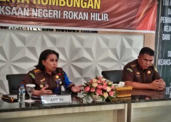 Aswas Kejati Riau Melakukan Inspeksi Pemantauan di Kejaksaaan Negeri Rokan Hilir 