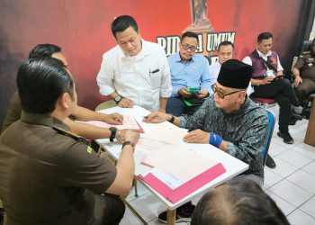 Penyerahan Tersangka dan Barang Bukti  (Tahap II) Atas Nama Tersangka ARPG