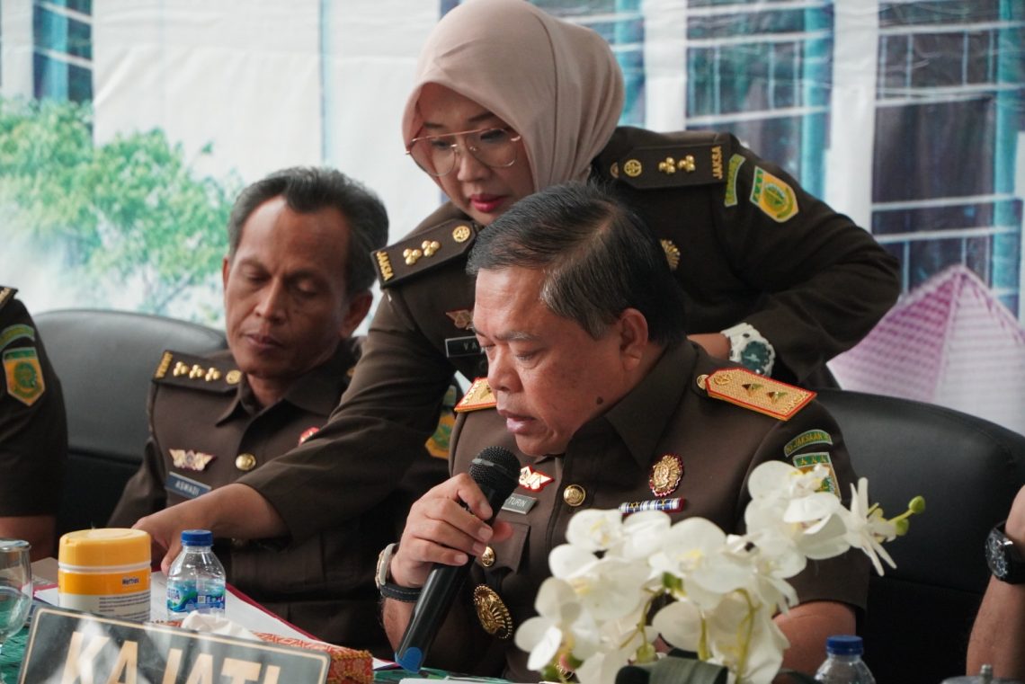 Kejati Sumsel Tetapkan RFG, NWP dan RFH Sebagai Tersangka Perkara Korupsi 