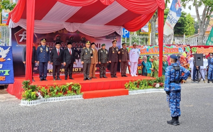 Wakil Kepala Kejaksaan Tinggi Riau Hadiri Kegiatan Upacara HUT TNI Ke ...