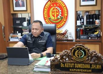 Istri, Supir Tersangka NPWH & 2 saksi lainnya Diperiksa Terkait Bakti Kominfo dan TPPU 
