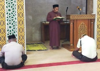 Tausiyah Qobliyah Dzuhur di Kejati Riau Membahas Resiko Meninggalkan Sholat