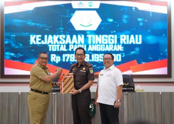 Kajati Riau Menghadiri Kegiatan Penyerahan DIPA dan Alokasi Transfer ke Daerah TA. 2023