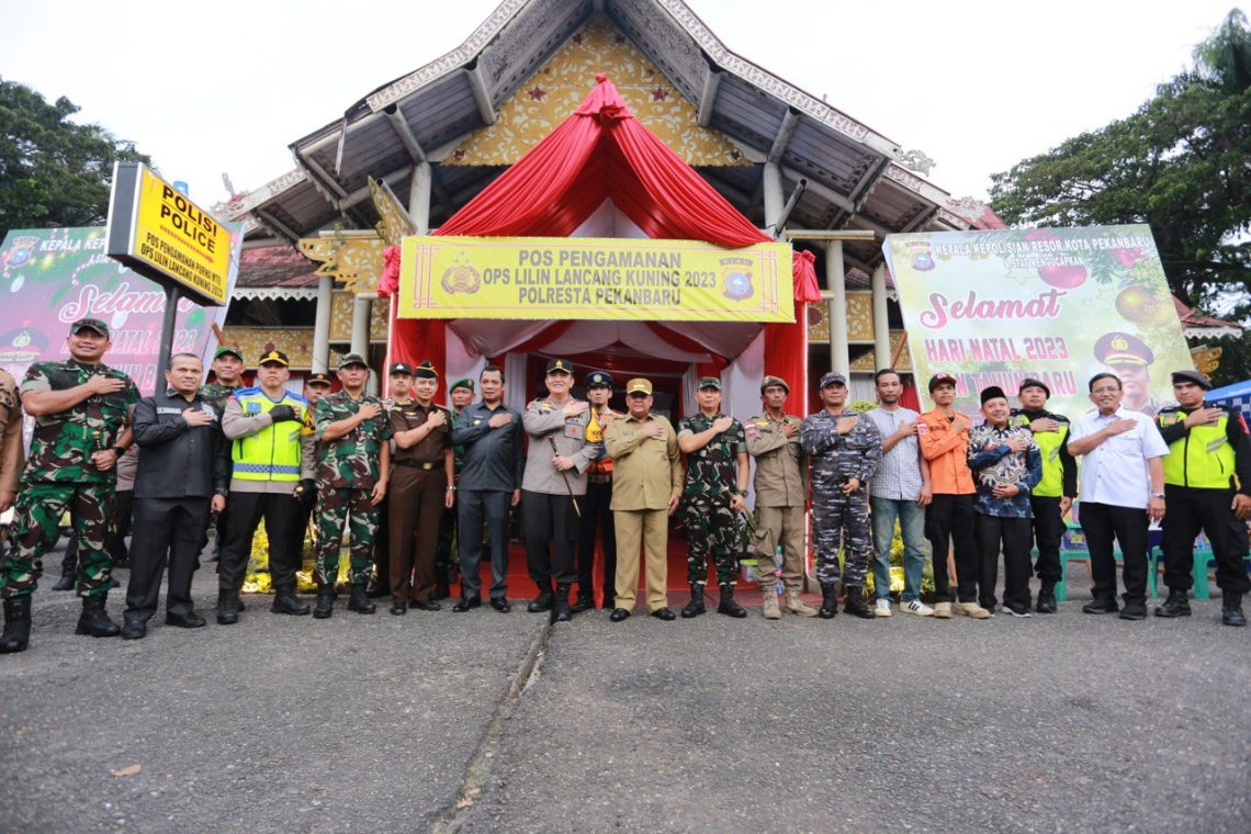 Aspidmil Kejati Riau Tinjau Persiapan Perayaan Natal dan Posko Pengamanan Nataru 2024