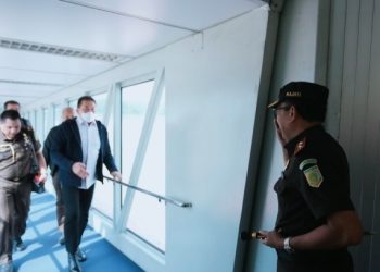 Keren! Kajati Riau Sambut Kedatangan Jaksa Agung RI beserta Ketum IAD di Pekanbaru 