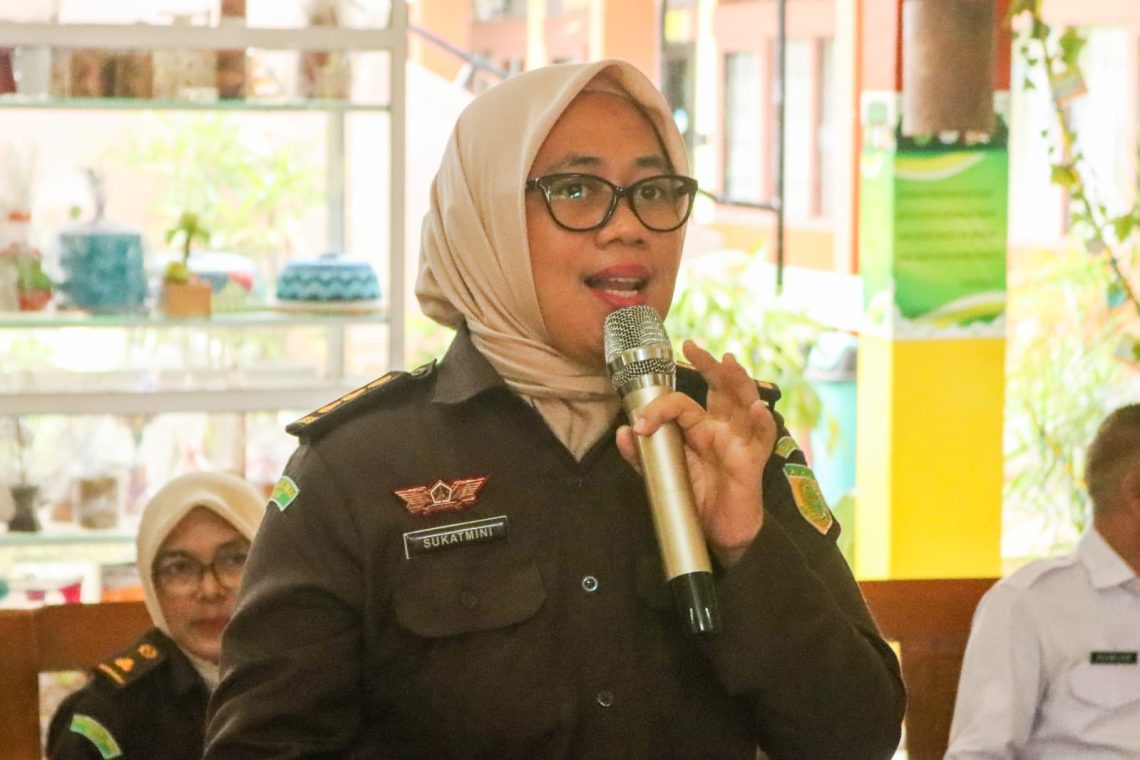 Tim Penkum Kejati Riau Beri Penyuluhan Hukum di SMAN 5 Pekanbaru