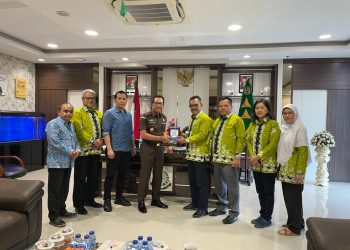 Kajati Akmal Abbas Terima Kunjungan Kerja Pengurus Apindo Riau