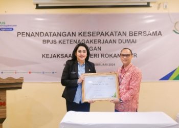 Kejari Rohil bersama BPJS Ketenagakerjaan Dumai Tandatangani Kesepakatan Bersama